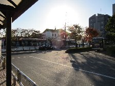 秋川駅前