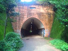 満地トンネル