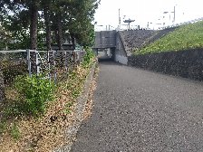 多摩水道橋をくぐる